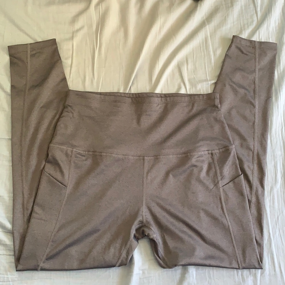 Grey Pocket leggings size Large